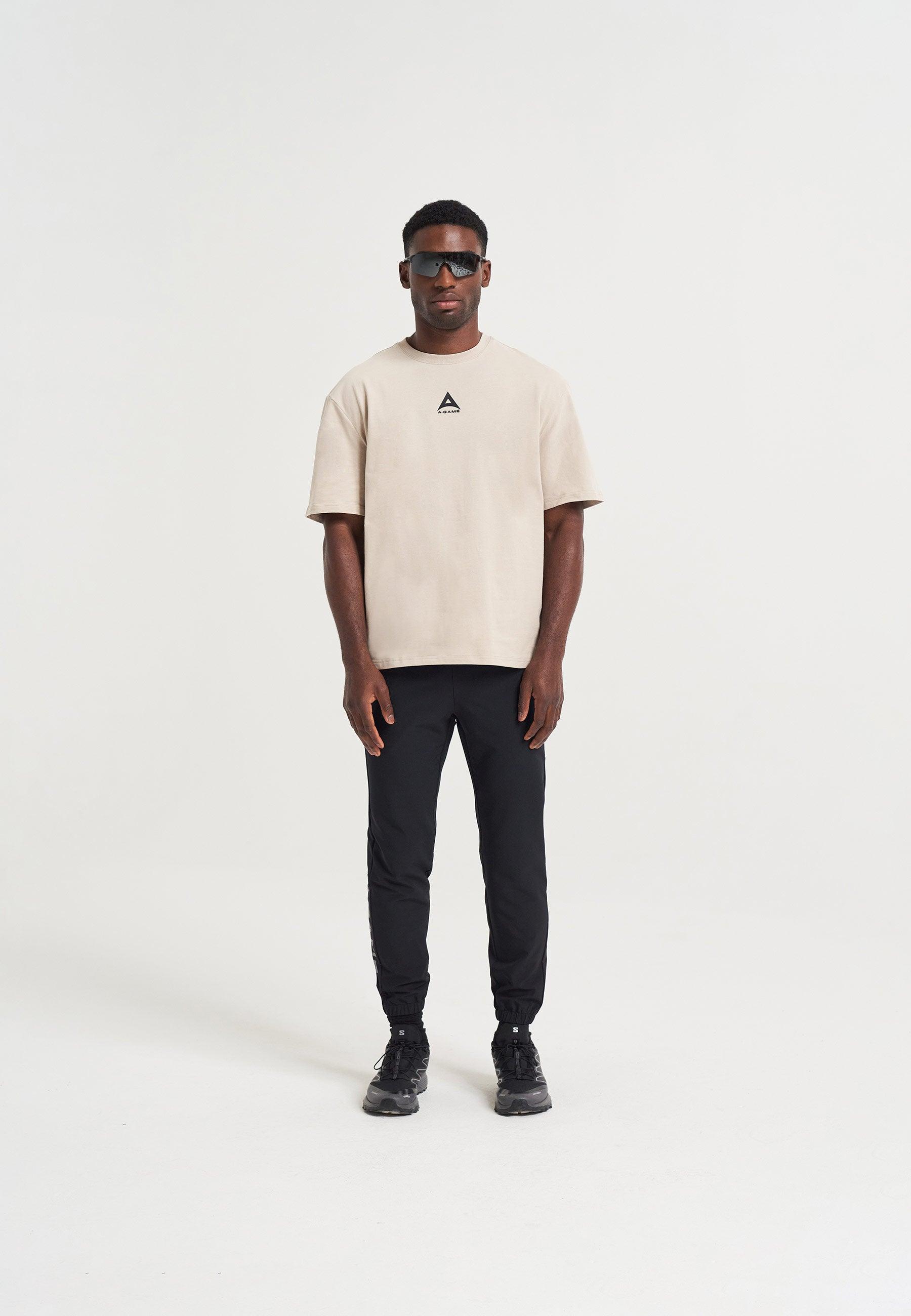 T-shirt comoda con grafica e logo A-Game da uomo - Beige